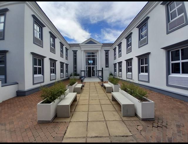 419M² OFFICE TO LET IN BRYANSTON